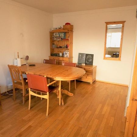 Ferienwohnung Cozy On The Strip Reykjavík Exterior foto