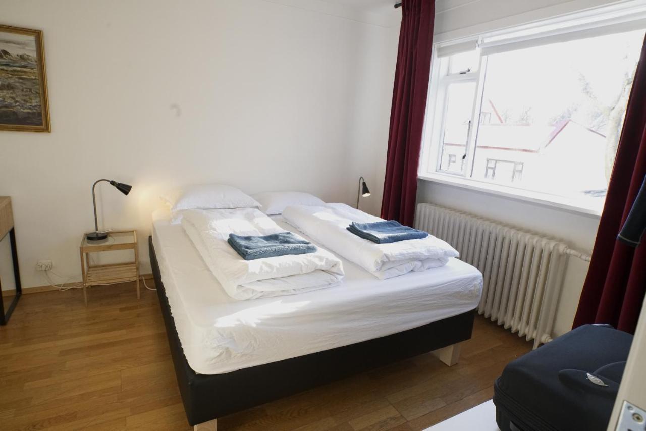 Ferienwohnung Cozy On The Strip Reykjavík Exterior foto
