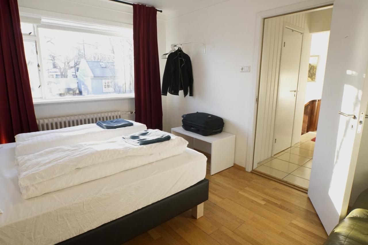 Ferienwohnung Cozy On The Strip Reykjavík Exterior foto